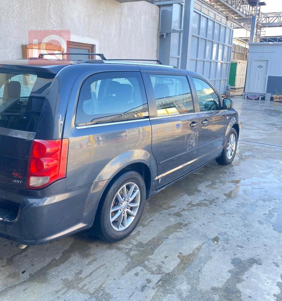 دودج جراند كارافان